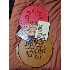 Nordic Ware Reversible Lattice & Hearts Pie Top Cutter 12" & Brown Apples Leaves